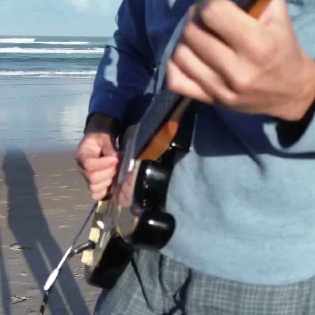 Take Five Guitar Loop guitarist at the beach one guitar loop session